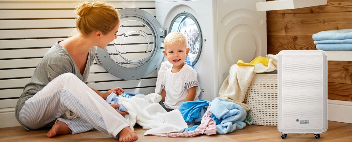 MyCond Roomer Smart 12 Majka i sin uživaju u ugodnoj unutarnjoj klimi.