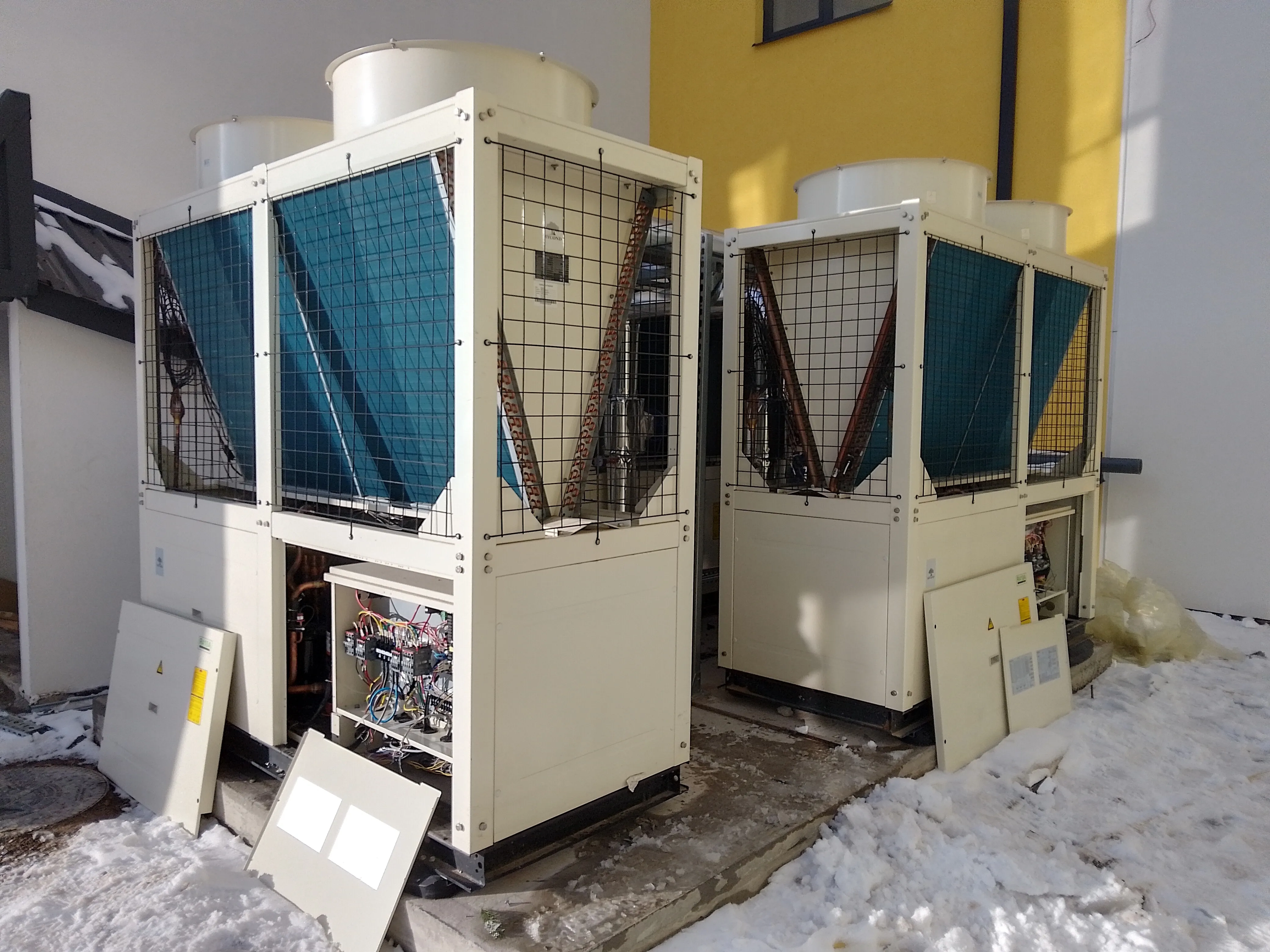 Komercijalni maloprodajni klimatski sustav pokretan Mycond modularnom toplinskom pumpom